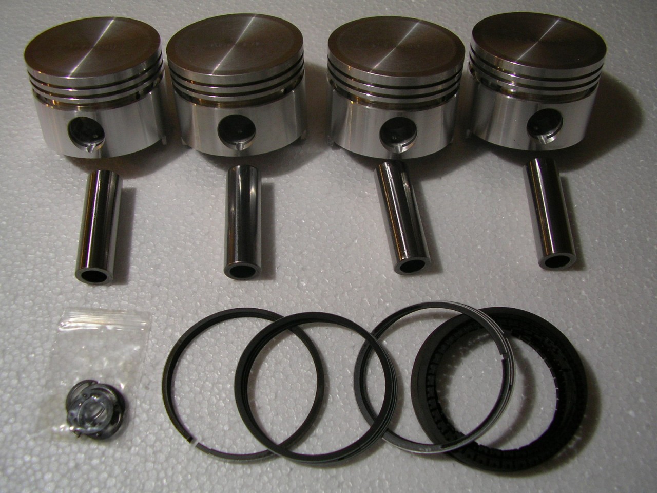 A 112 Abarth Kolben Satz 67,6 mm Piston Pistoni a112 Lancia Autobianchi Fiat