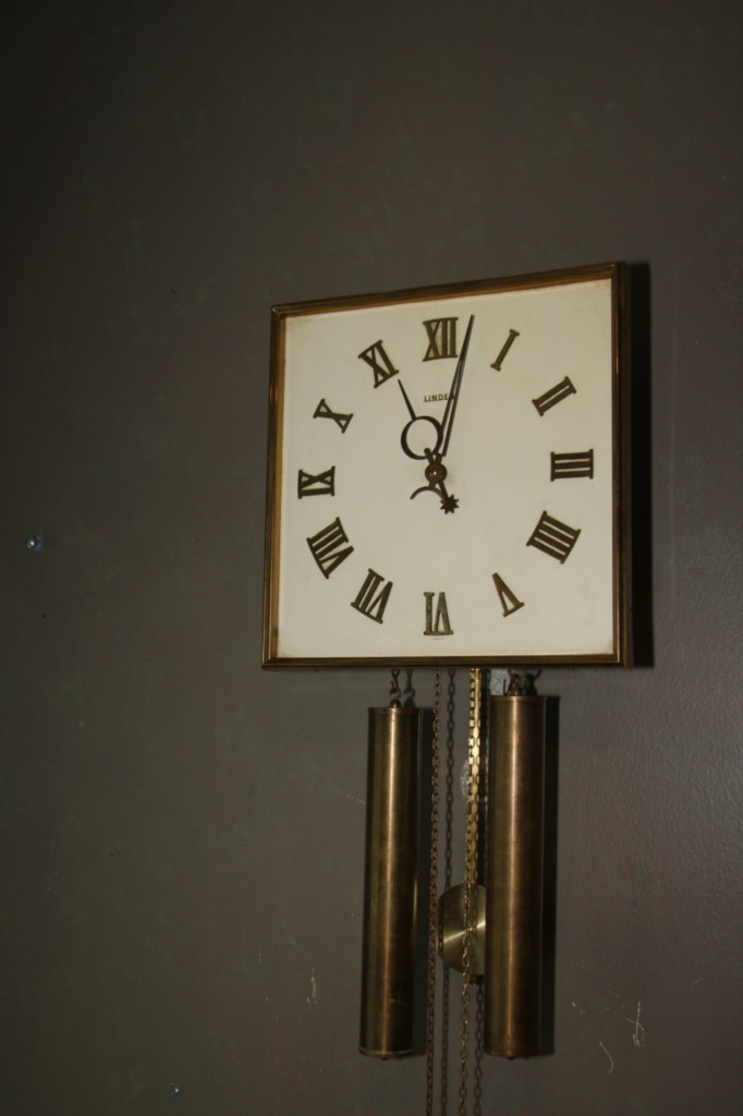 EAMES ERA WALL CLOCK LINDEN GERMAN VINTAGE WEIGHTED