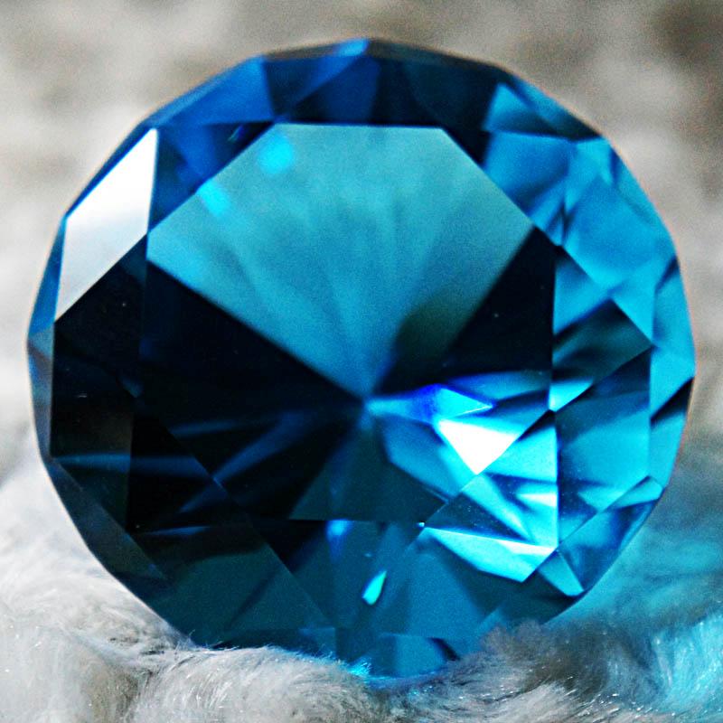 Brilliant Cut Diamond Shape Crystal Glass Paperweight Gem Display (Pick Color) L - Picture 3 of 8