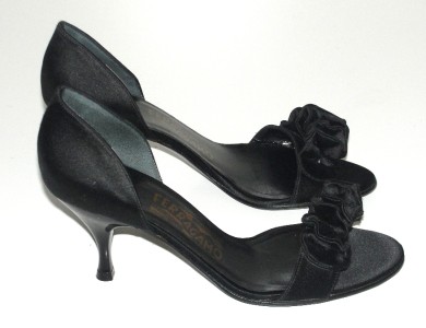salvatore ferragamo satin pumps