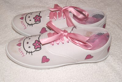 naked lesdians having sex from Tatum hello kitty adult shoes