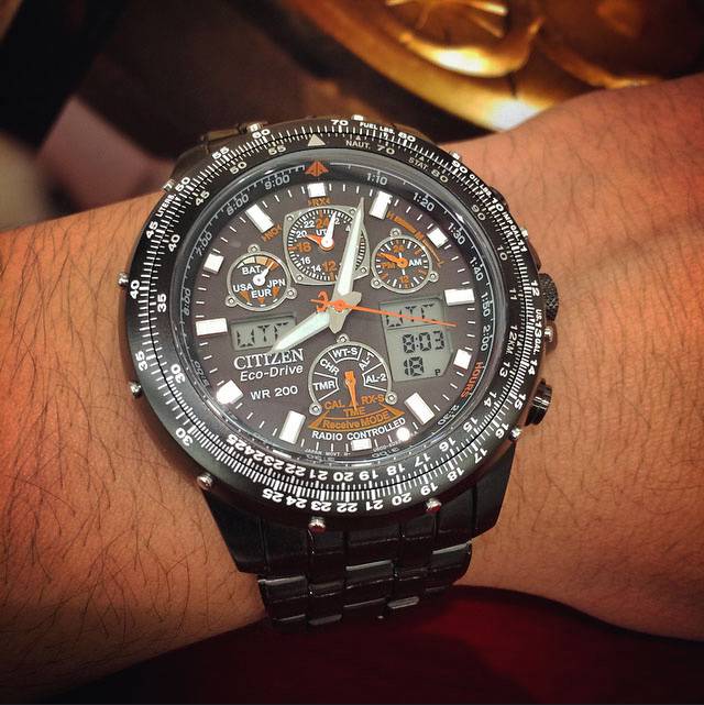 citizen skyhawk radio controlled watch