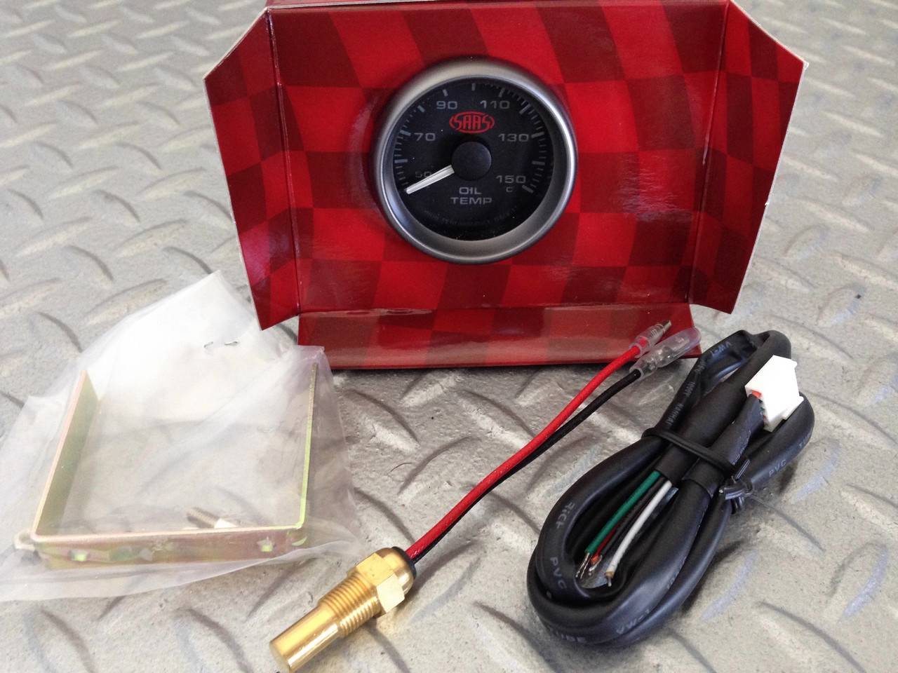 VY VZ COMMODORE SAAS GAUGE POD HOLDER with SAAS OIL TEMP and WATER TEMP