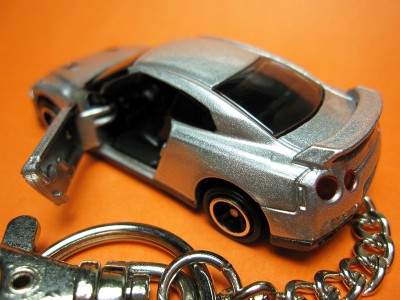 Nissan gtr r35 keychain #6