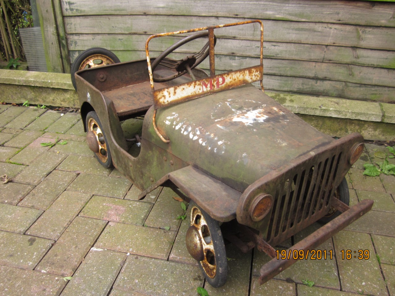 Hamilton jeep pedal car for sale #5