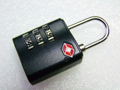 new tumi suitcase locked