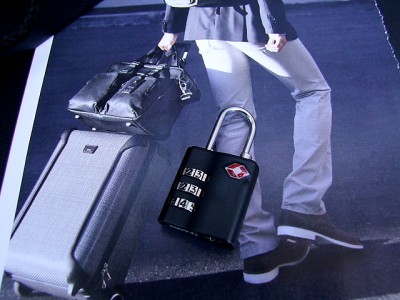 new tumi suitcase locked