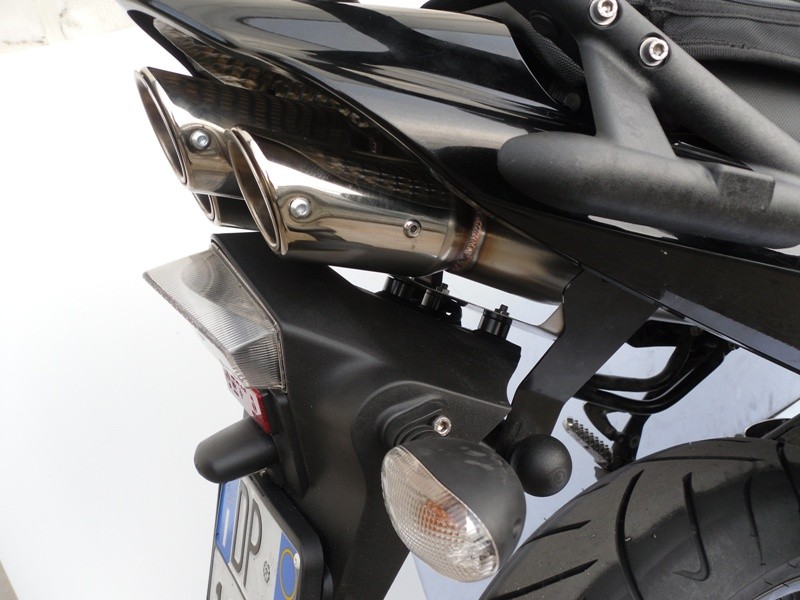 triumph sprint st 1050 exhaust