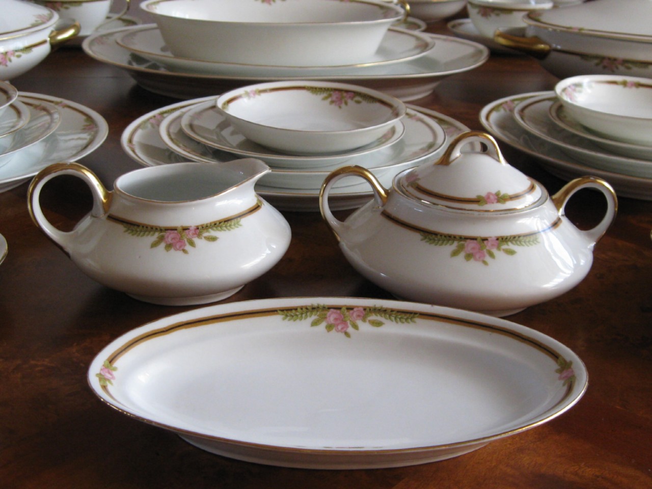 J & C BAVARIA LARGE DINNER SET FERNCROFT PATTERN 79 PCS eBay