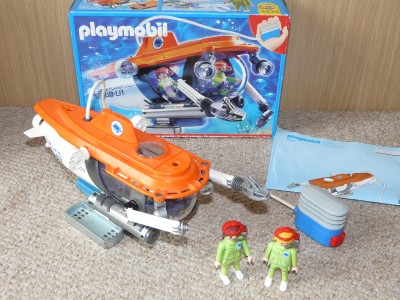 playmobil submarine with underwater motor