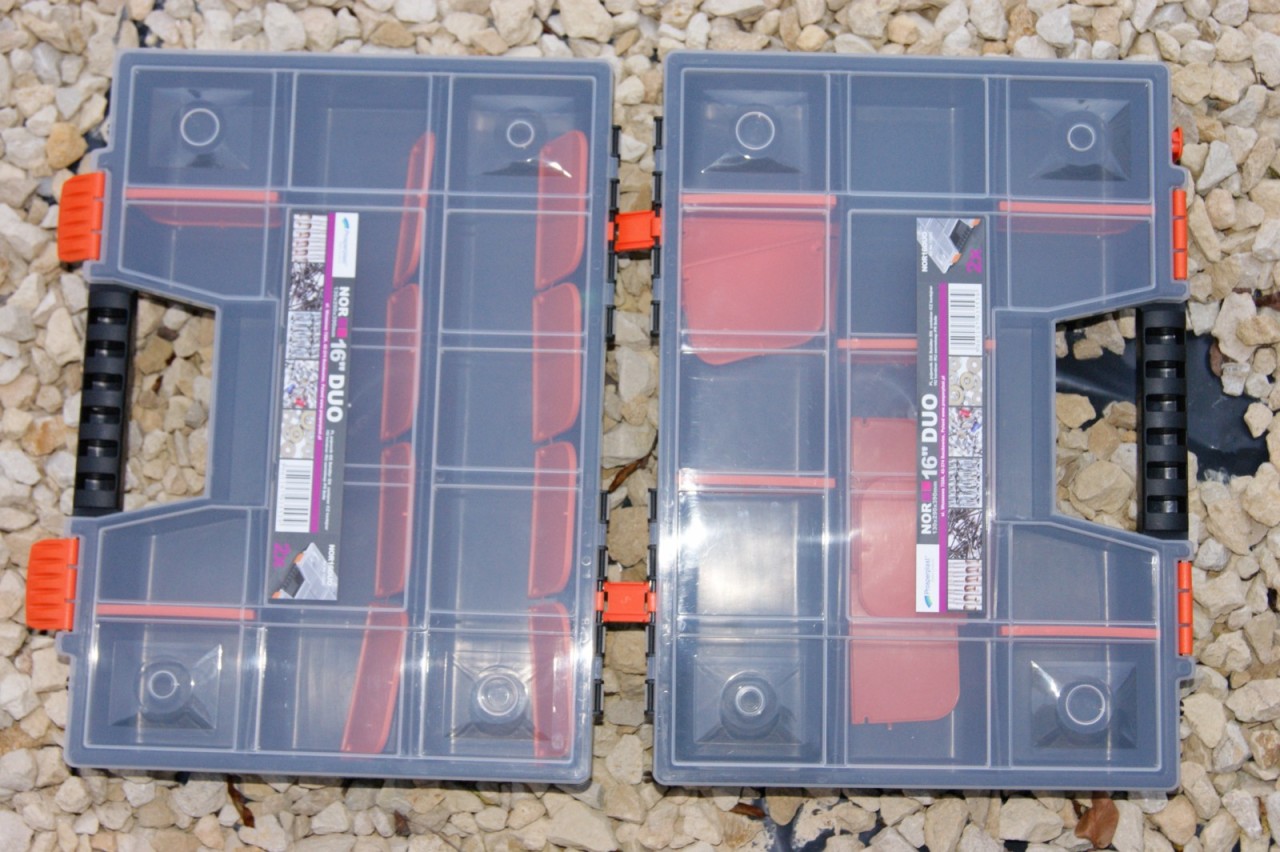 Screw compartment box clearance