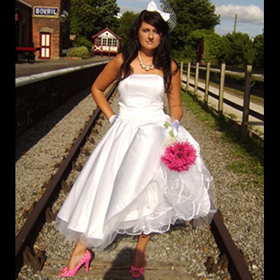 Rockabilly Wedding Dress on Click Here For Classic 50s Tea Length Wedding Dress