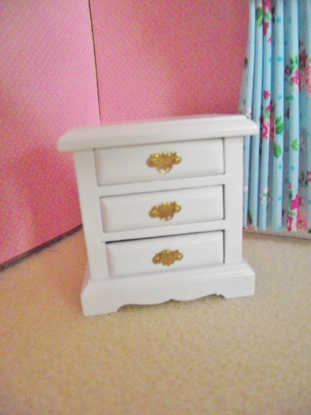 dolls house bedroom furniture