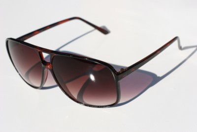 Celebrity Sunglasses on Brown Gradient Lens Aviator Celebrity Sunglasses Hole   Ebay