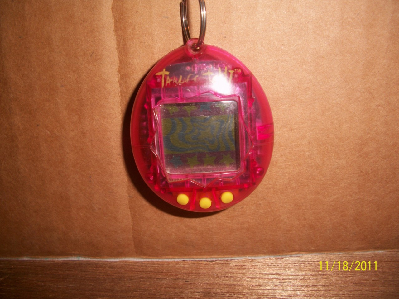 TAMAGOTCHI CONNECTION VIRTUAL PET KEYCHAIN HANDHELD GAME PINK BANDAI