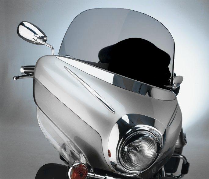 Yamaha Royal Star Venture Sport Windshield by Show Chrome Smoke (20610T)