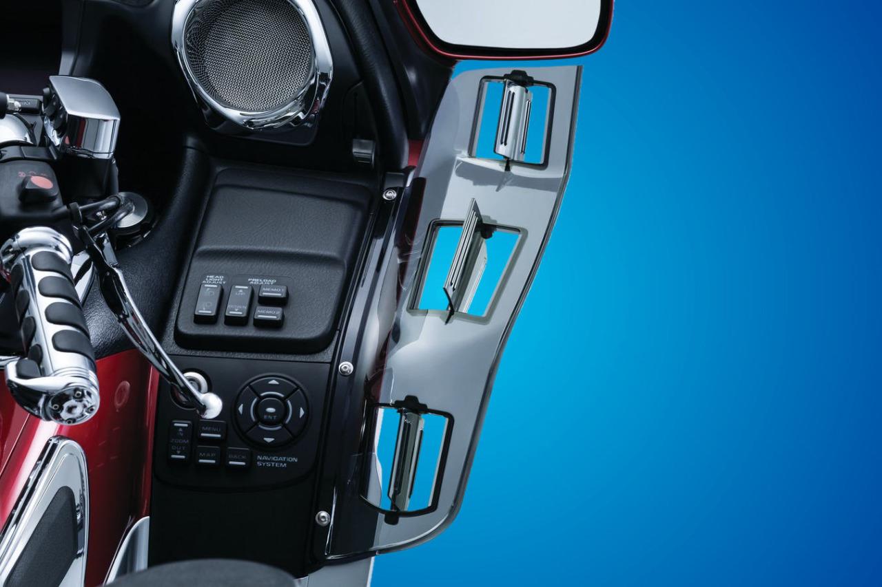 Kuryakyn Dragon Wings Wind Deflectors for Honda Goldwing GL1800, 2001