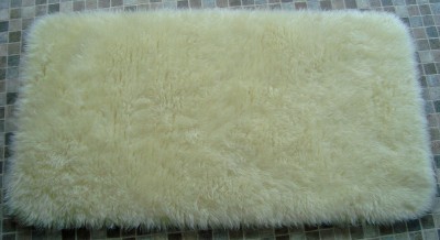 *Gorgeous* ARRAN IVORY Acrylic Faux Fur Rug 70 x 130cm