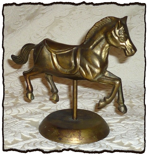 BRASS HORSE FIGURE ON STAND WOW BALOS