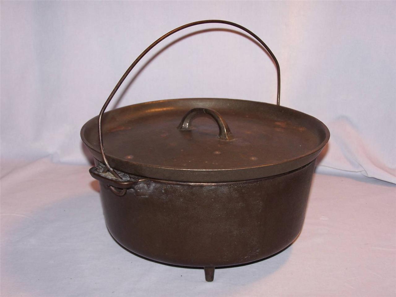 VTG. CAST IRON TITE TOP DUTCH OVEN 10 GRISWOLD PAT. DATE MARCH 16, 20
