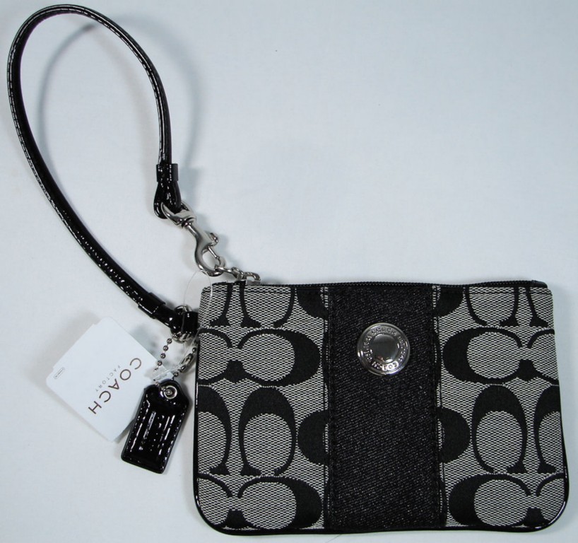 eBay Image Hosting at www.auctiva.com