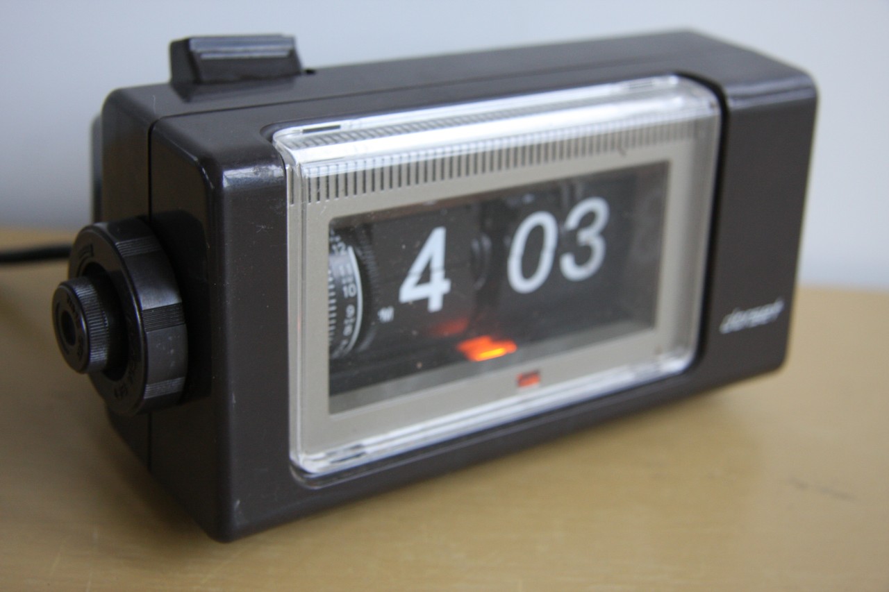 70's VINTAGE FLIP CLOCK MID CENTURY MODERN DORSET FLIP STYLE DIGITAL ALARM CLOCK eBay