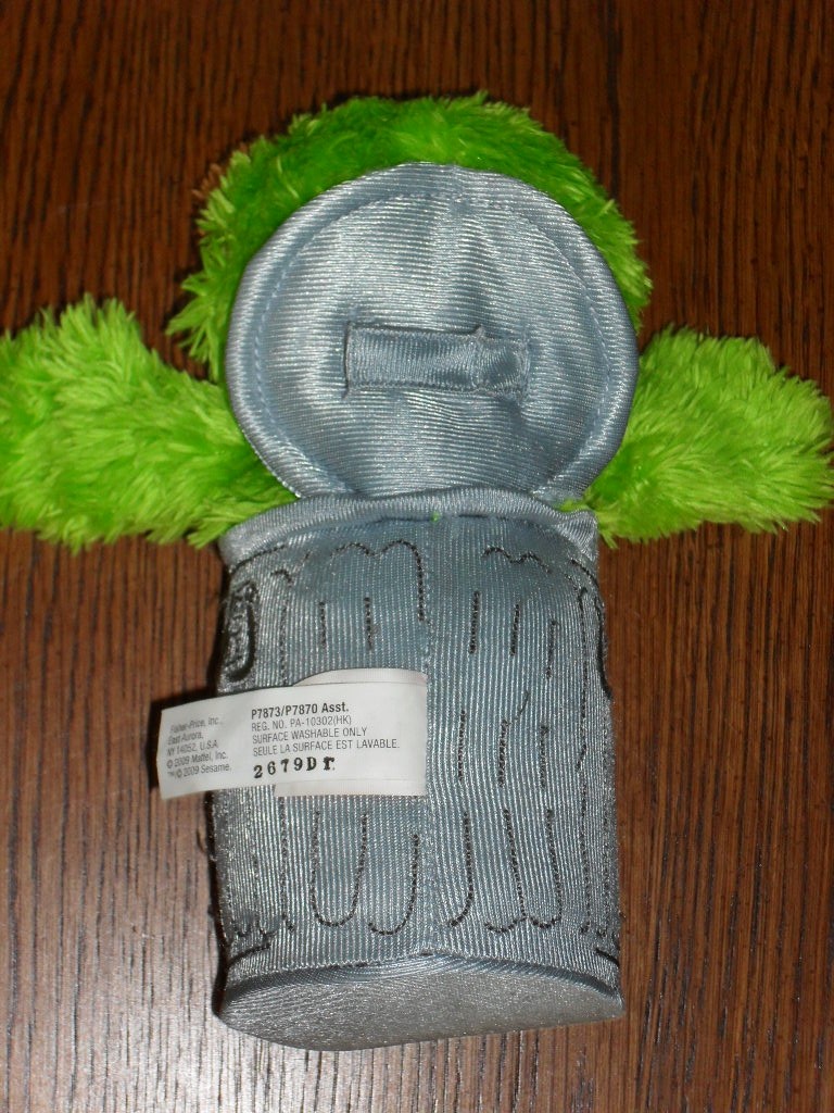 oscar the grouch stuffed toy