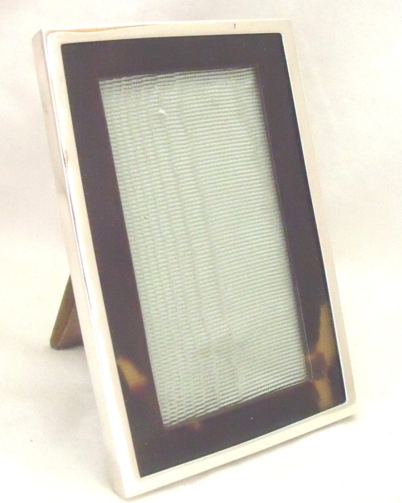 ANTIQUE HALLMARKED SILVER & SHELL PHOTO FRAME 1907