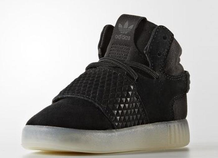 [D68976] ADIDAS TUBULAR RUNNER BHM LEAF