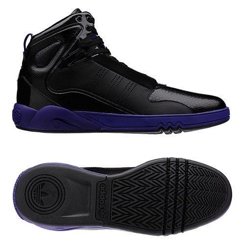 basketball shoes black and purple