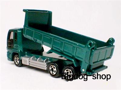 tomica isuzu giga dump truck