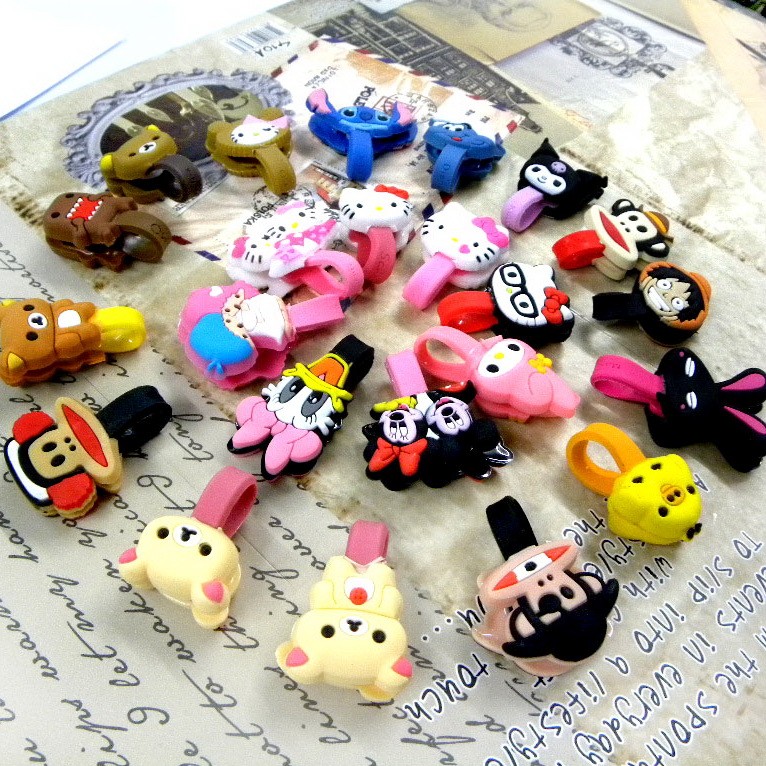 A0863P x 2pcs Cartoon Kitty Bear Wire Cord Holder Winder Cable Organizer Iphone