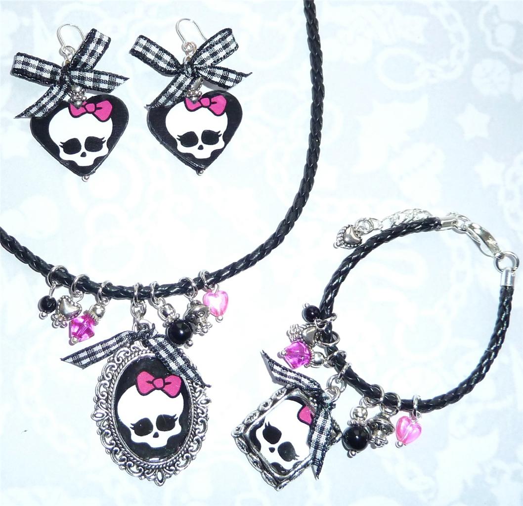 Monster High Doll Skull Girls Jewellery charm necklace bracelet or
