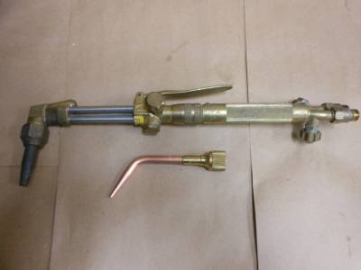 HARRIS MODEL 16 OXYGEN ACETYLENE TORCH W/ CUTTING & BRAZING TIPS (OXY