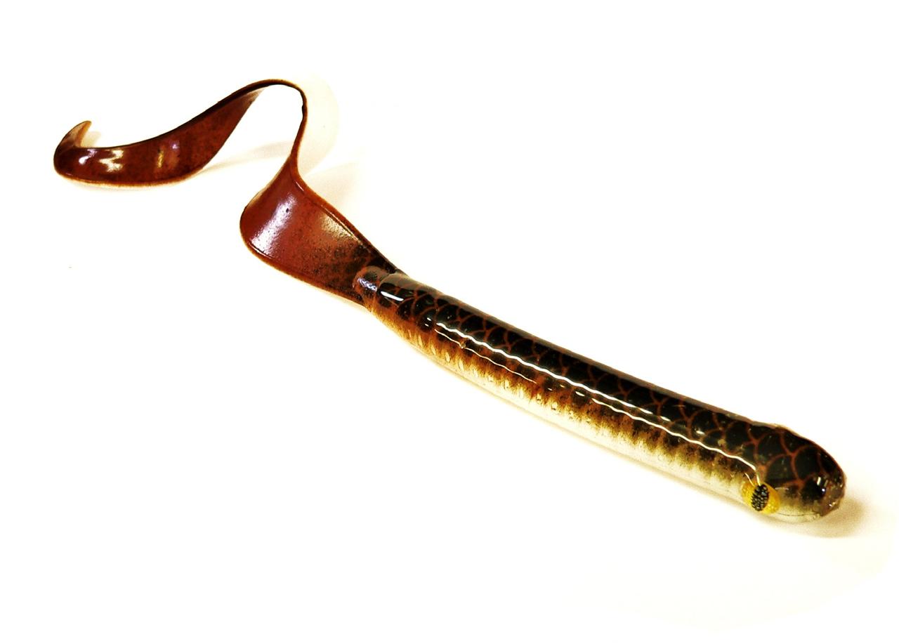 BOGS 12 INCH SUPER TAIL SNAKES GIANT PIKE BASS MUSKY LURE REALISTIC ACTION eBay