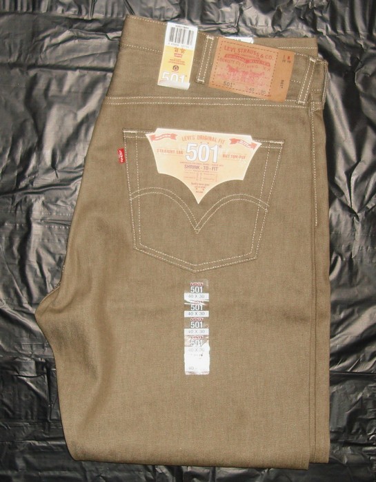 501 khaki levi's