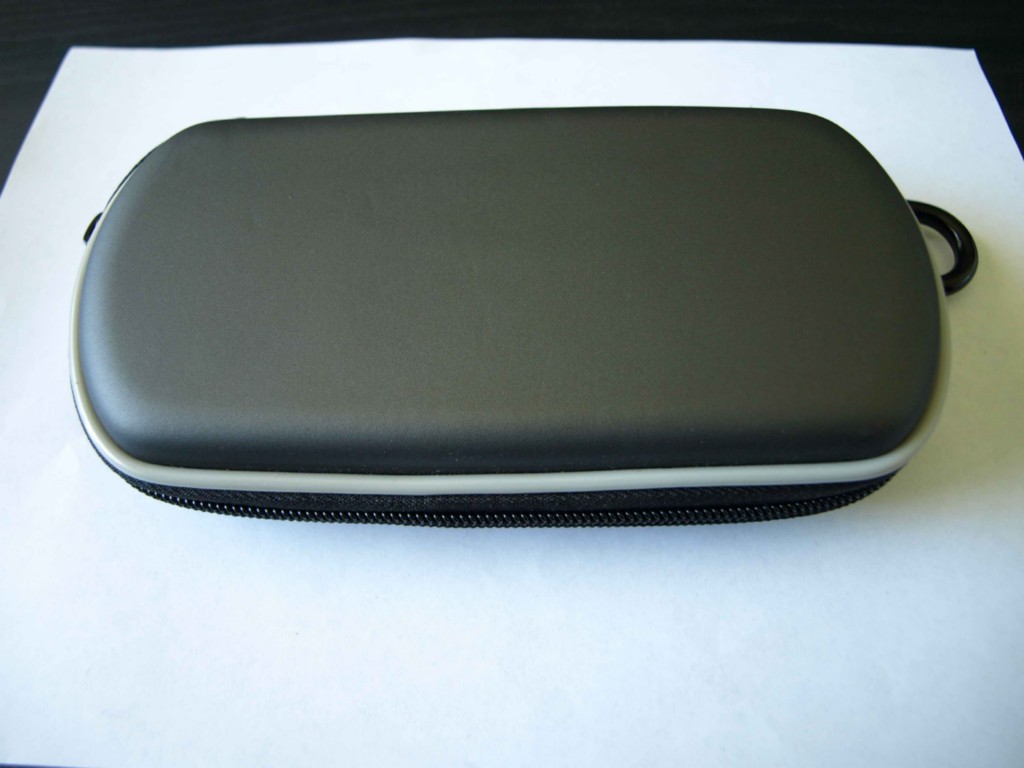 UGame - Sony PSP Hard Shell Case & Disc& memory holders