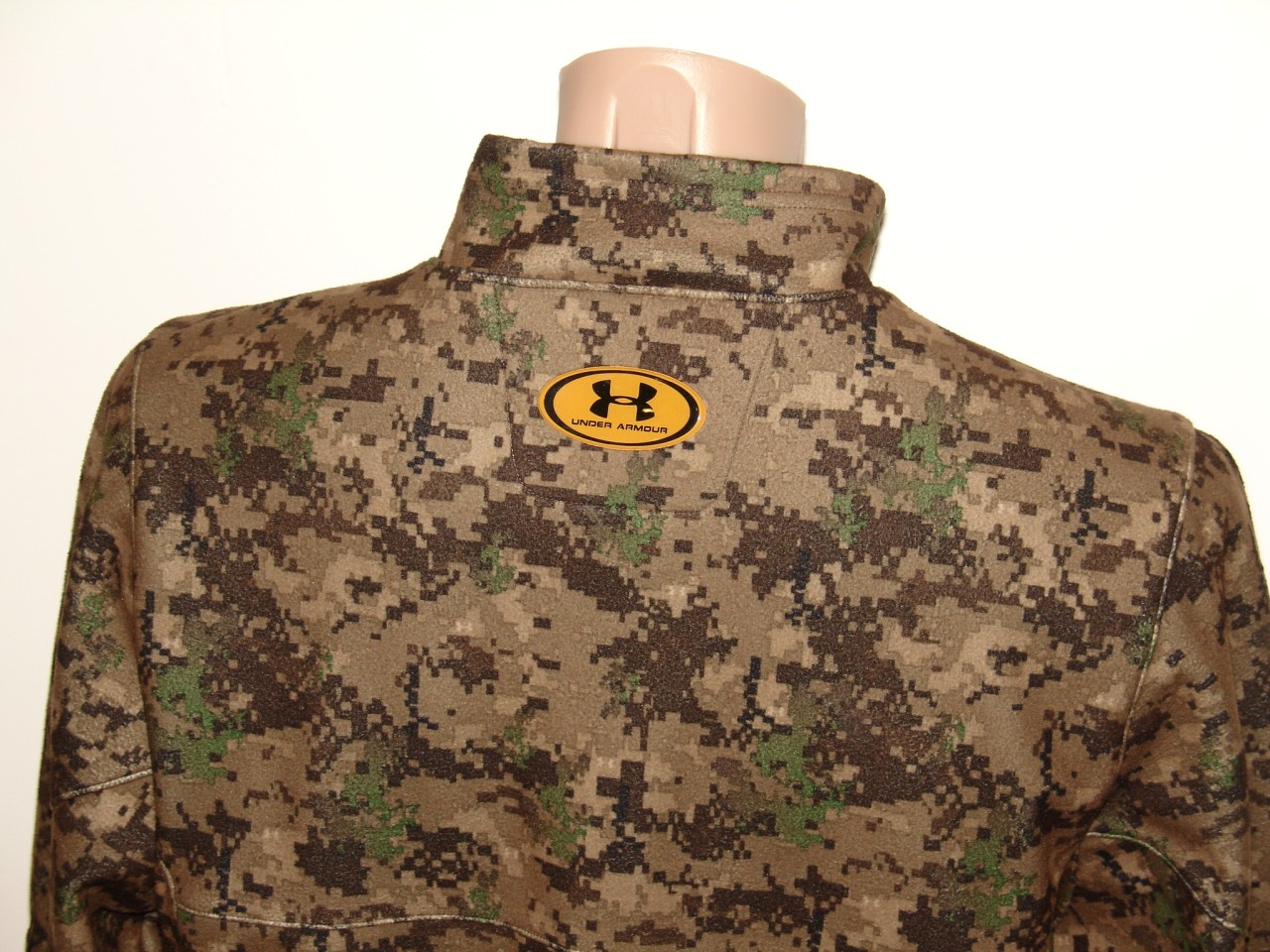 under armour camo trousers
