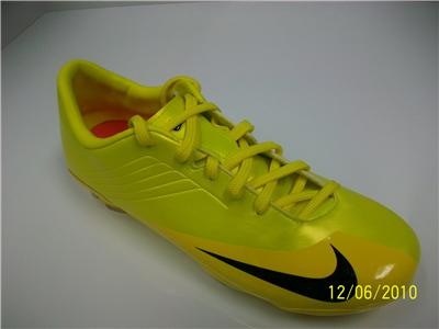 football boots nike mercurial yellow. JUNIOR YELLOW NIKE MERCURIAL