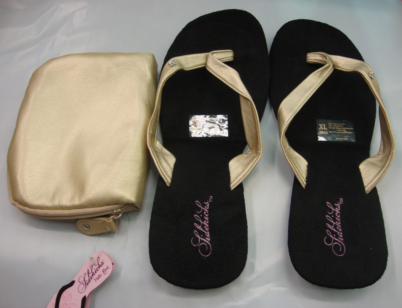 foldable sandals sidekick foldable flip flops sandals in pink grey or gold foldable sandals sidekick foldable flip flops sandals in pink grey or gold