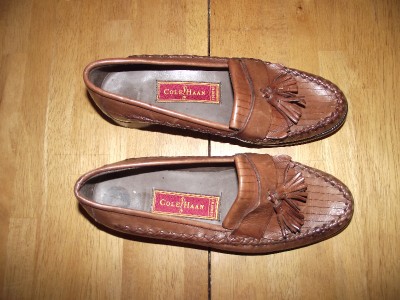 tassel loafers for women. Cole Haan Women#39;s Brown Pinched Tassel Loafers-6-US - eBay (item 250825606678 end time Jun-23-11 09:34:58 PDT)