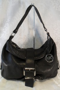 MICHAEL KORS BLACK LEATHER RILE...