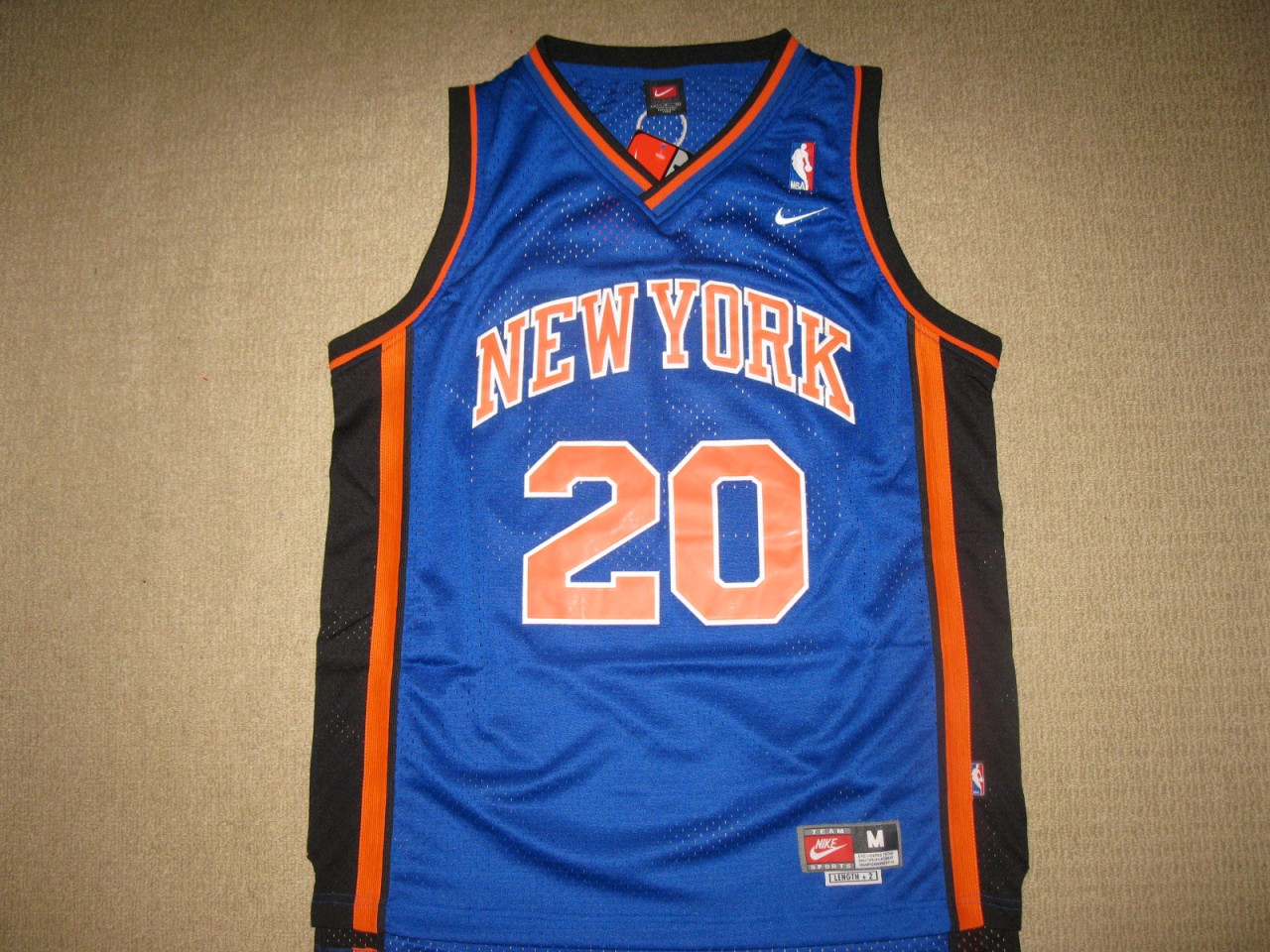 allan houston knicks jersey