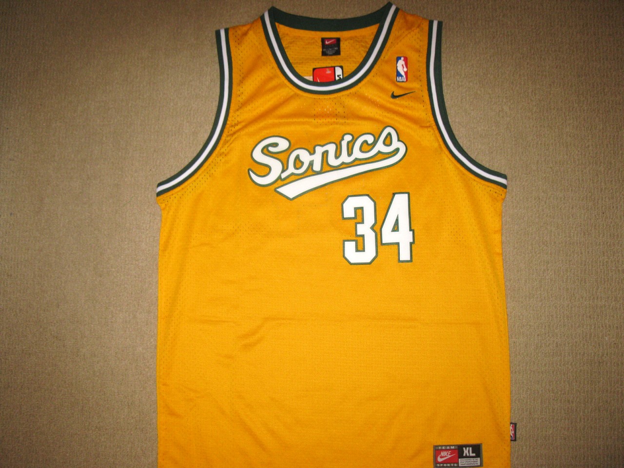 supersonics jersey history
