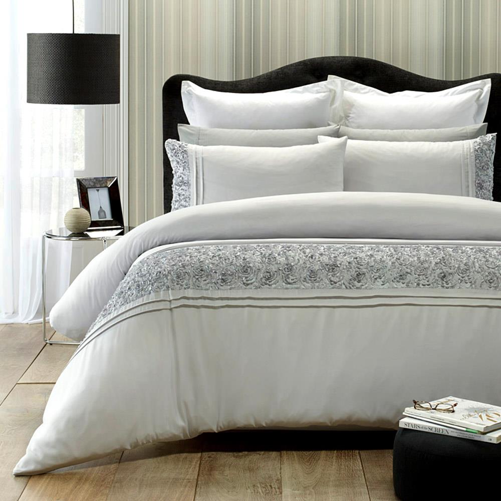 MONET Grey Cream Appliquéd Soft Polyester QUEEN KING Quilt