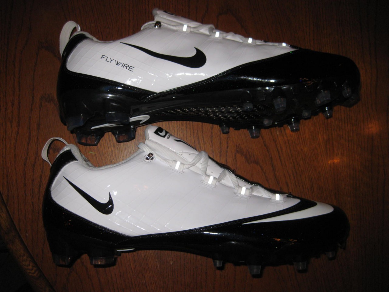 nike soccer shoes size 9