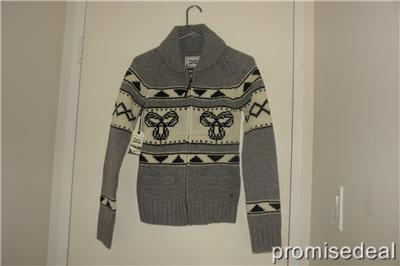 Tna Logo Sweaters
