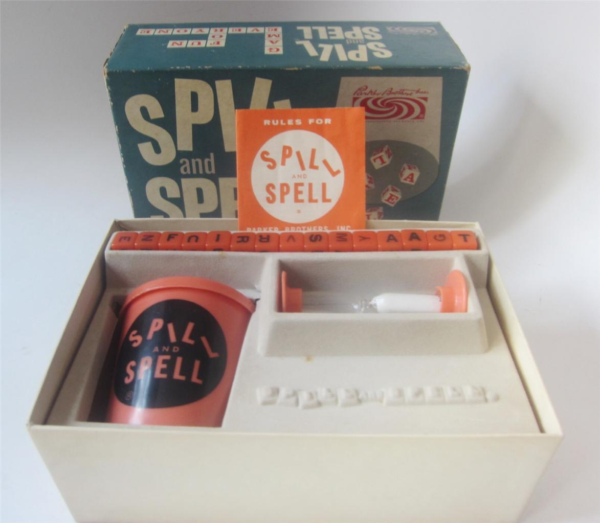 Vintage 1957 Game Spill and Spell 15 cube Crossword Parker Brothers