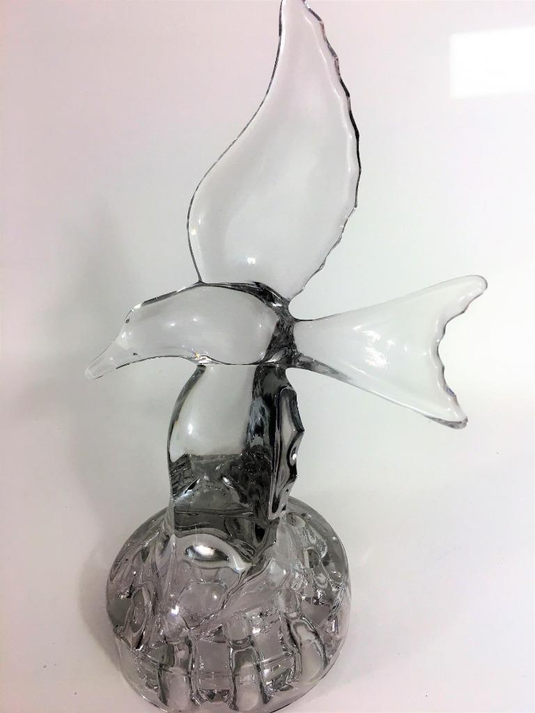 Cambridge Vtg Sea Gull Bird in Fligt Elegant Crystal Glass Flower Frog
