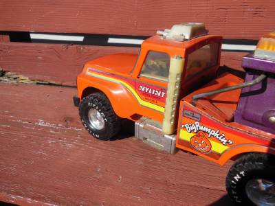 nylint big pumpkin tow truck